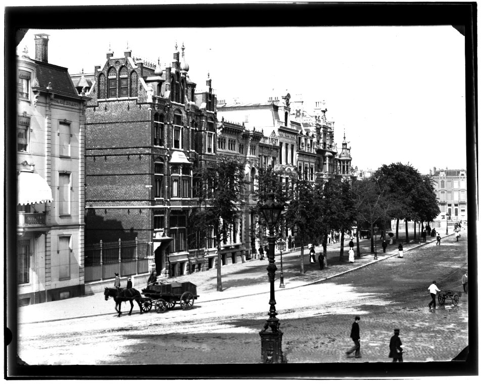 Sarphatistraat 1, foto 2 Jacob Olie (max res)