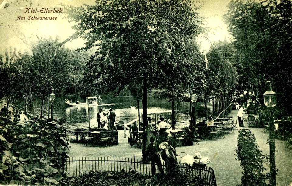 Schwanenseepark in Ellerbek (Kiel 80.621)