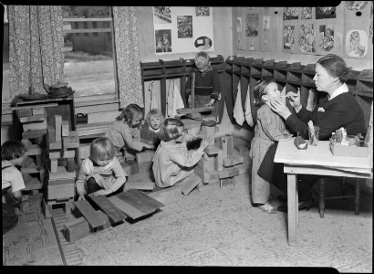 Scott's Run, West Virginia. Interior of the Jero WPA nursery - These children are from unemployed miners' homes. - NARA - 518371