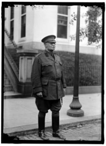 SCOTT, HUGH L. MAJOR GENERAL, U.S.A., CHIEF OF STAFF. LEAVING WHITE HOUSE LCCN2016868218