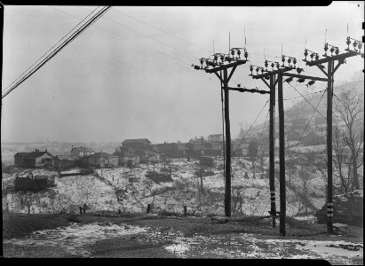 Scott's Run, West Virginia. Troop Hill - An abandoned coal camp on Scott's Run, West Virginia, December 22, 1936.... - NARA - 518382