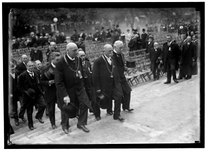 SCOTTISH RITE TEMPLE DEDICATION. GEORGE F. MOORE, CENTER FRONT; SAM COCHRAN OF DALLAS, RIGHT FRONT LCCN2016866560