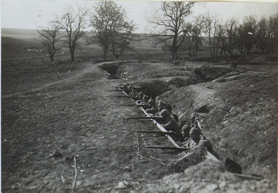 Schützengräben bei Kpczince an der Strypa,Bataillon des Reserveinfanterieregimentes 223 (BildID 15438733)