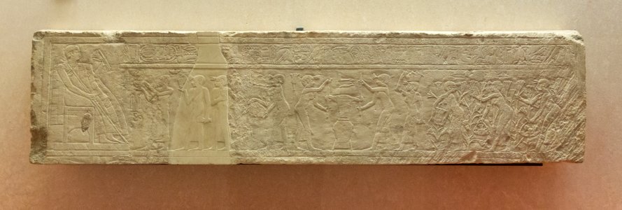 Scène de la préparation du parfum de lis, le lirinon - Louvre - E 11377 - 01