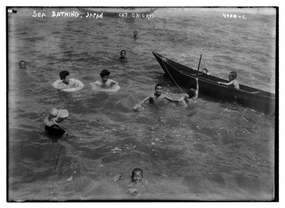 Sea bathing, Japan (at Omori) LCCN2014702842