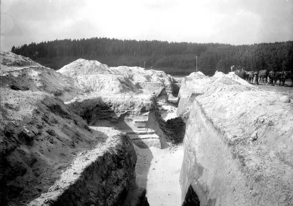 Schützengraben nach Aushub - CH-BAR - 3241767
