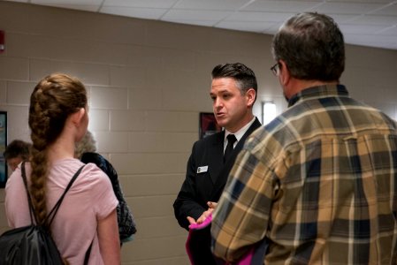 Sea Chanters visit Bettendorf (34228055182)