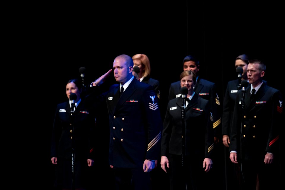 Sea Chanters visit Bettendorf (34388407265)