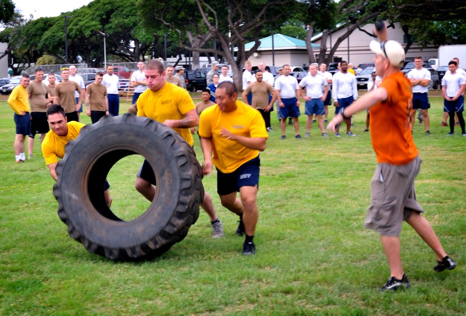 Seabee Olympics at Joint Base Pearl Harbor-Hickam 150304-N-WF272-110