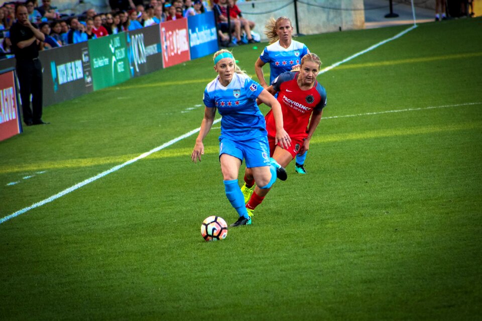 Goal competition professional soccer