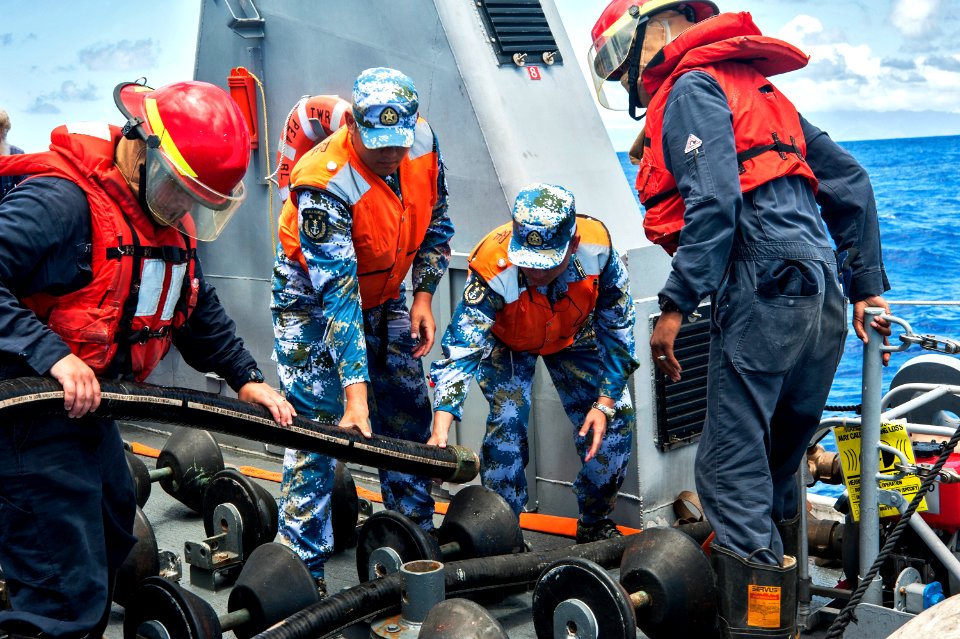 Search and rescue exercise 130909-N-IU636-296
