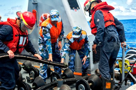 Search and rescue exercise 130909-N-IU636-296