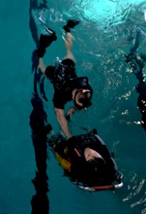 Search and rescue swimmer training 130201-N-MJ645-451