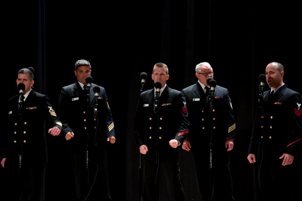 Sea Chanters visit Des Moines (34227752182)
