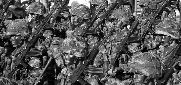 Face military people