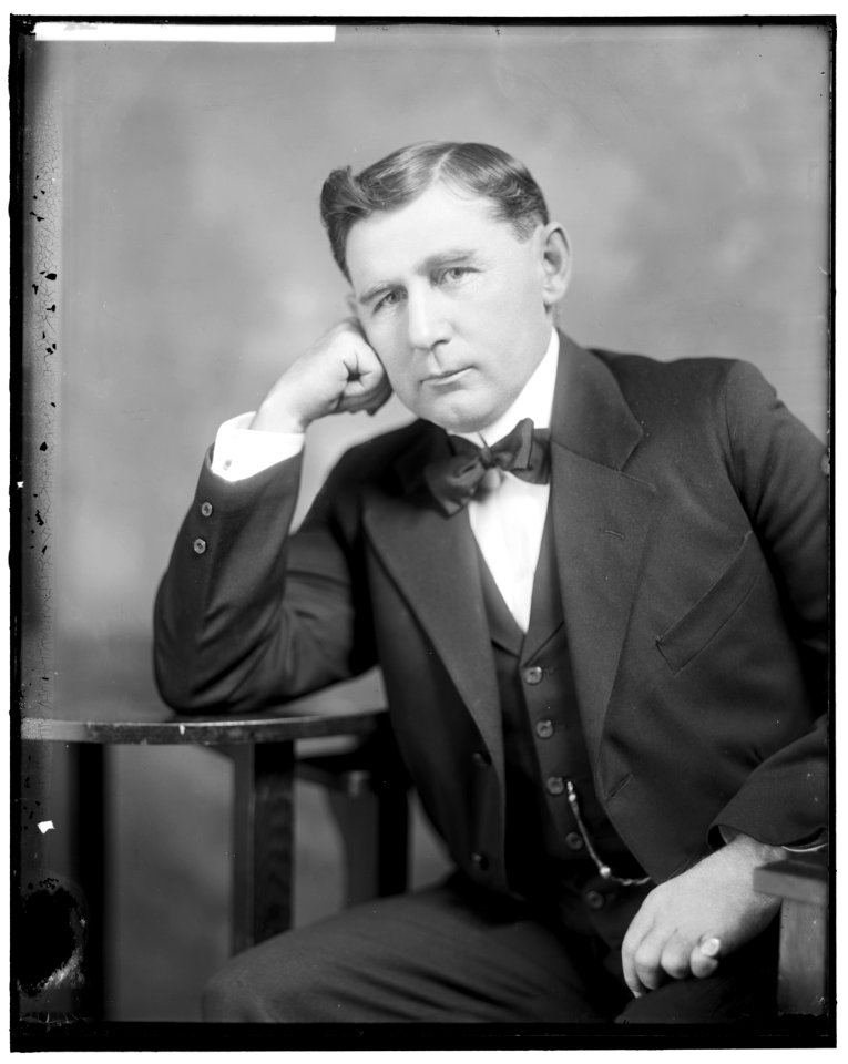 SEARS, W.J. HONORABLE LCCN2016859340