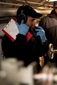 Seamanship Training Team Drill 170111-N-XT039-118