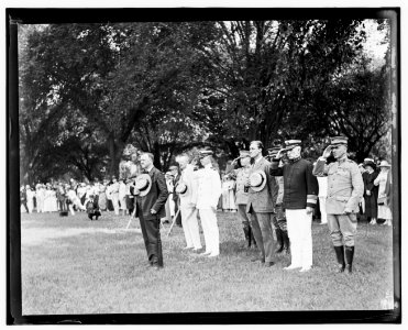 Sec. J. Daniels at mustering out of Yeoman & Marinettes, July 31, 1919 LCCN2016844511