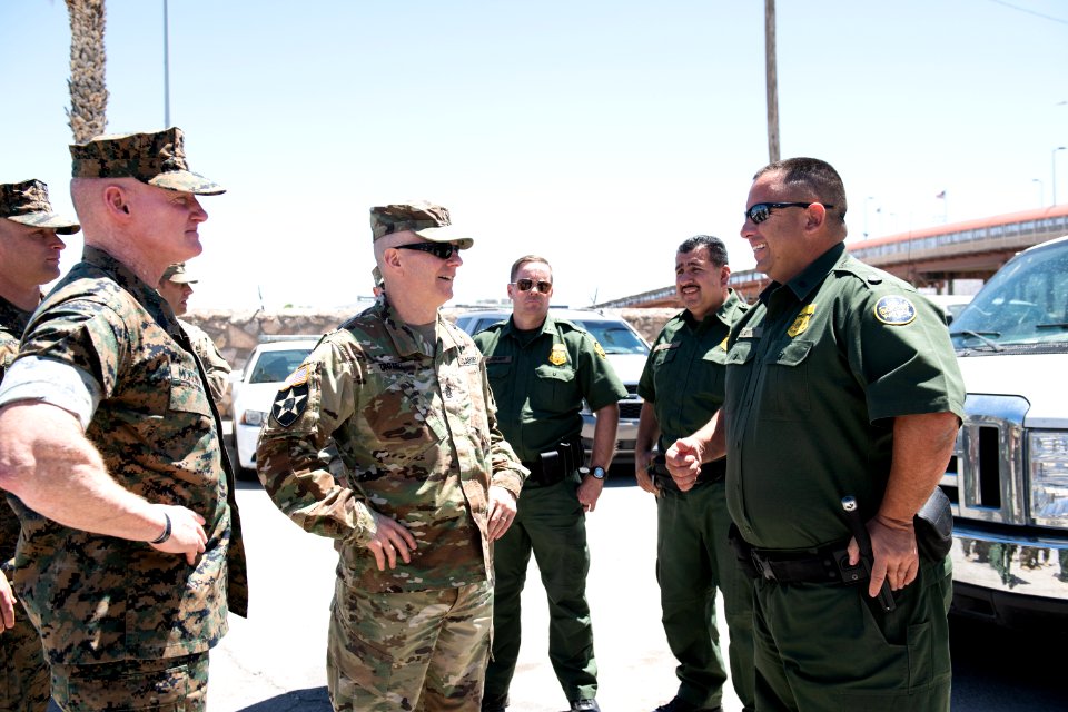 SEAC visits Southern Border (47972044958)