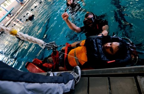 Search and rescue swimmer training 130201-N-MJ645-464