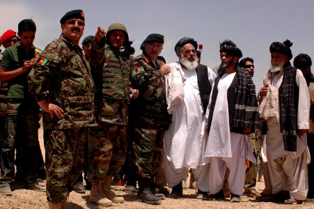 An Afghan National Army trainer explains battle tactics (4763173983) photo