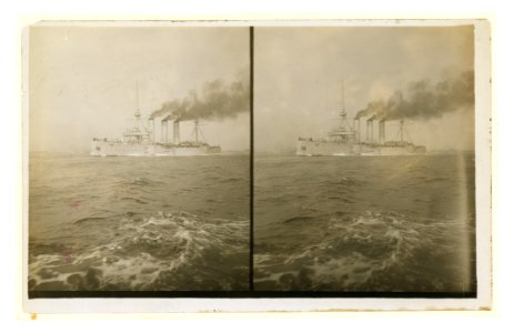 An American cruiser arriving in New York, probably at the time of the Portsmouth Peace Conference LCCN2005679307