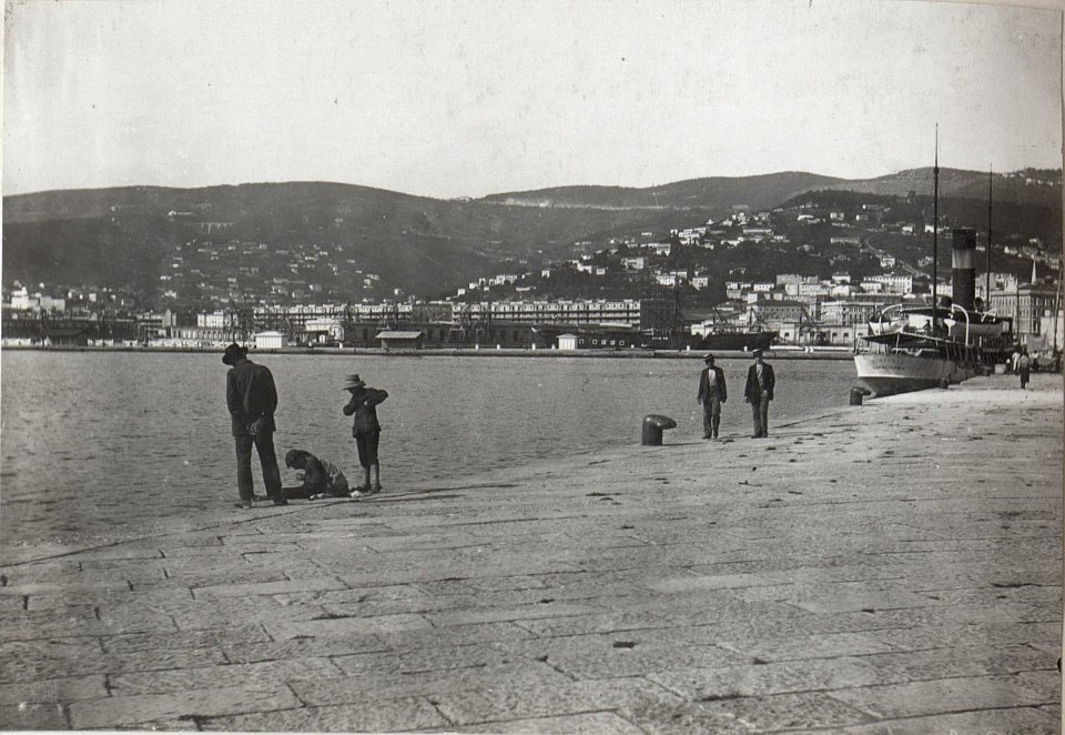 An der Riva San Carlo, Triest (BildID 15606243)