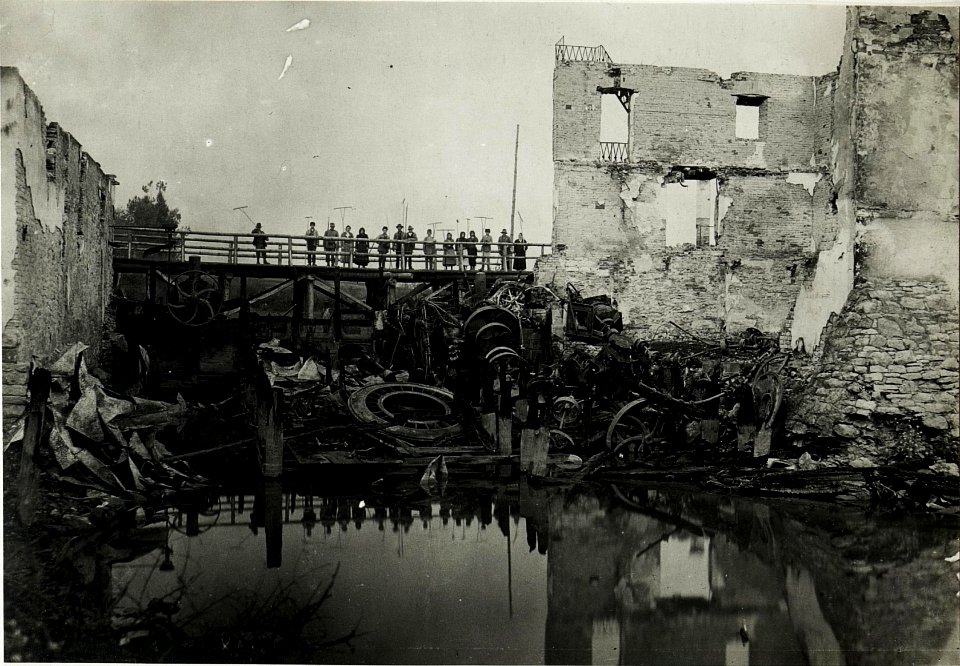 An der Zlota Lipa, Mühle bei Zawalow.(Brandruine) (BildID 15432616)