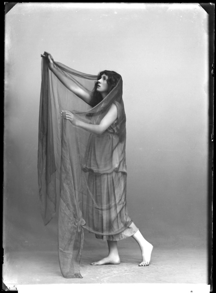 Ann-Marie Rönngren, dancer, in unknown performance - SMV - GR097