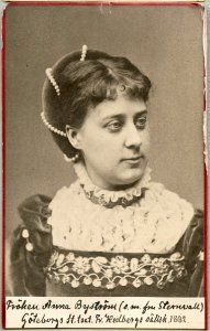 Anna Byström, porträtt - SMV - H7 203