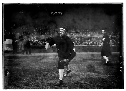 Christy Mathewson, New York, NL - World Series warm up (baseball) LCCN2014689851