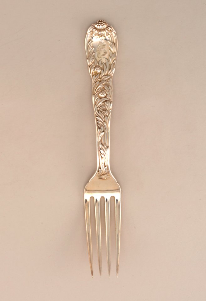 Chrysanthemum Luncheon Fork, late 19th century (CH 18419981)