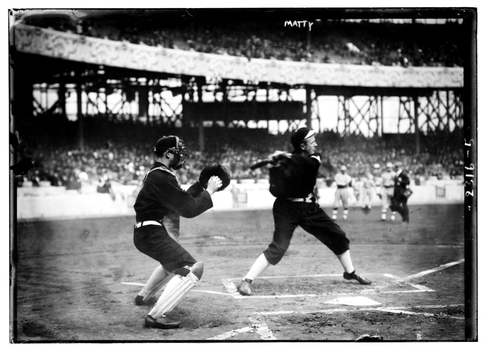 Christy Mathewson, New York, NL - World Series batting practice (baseball) LCCN2014689853