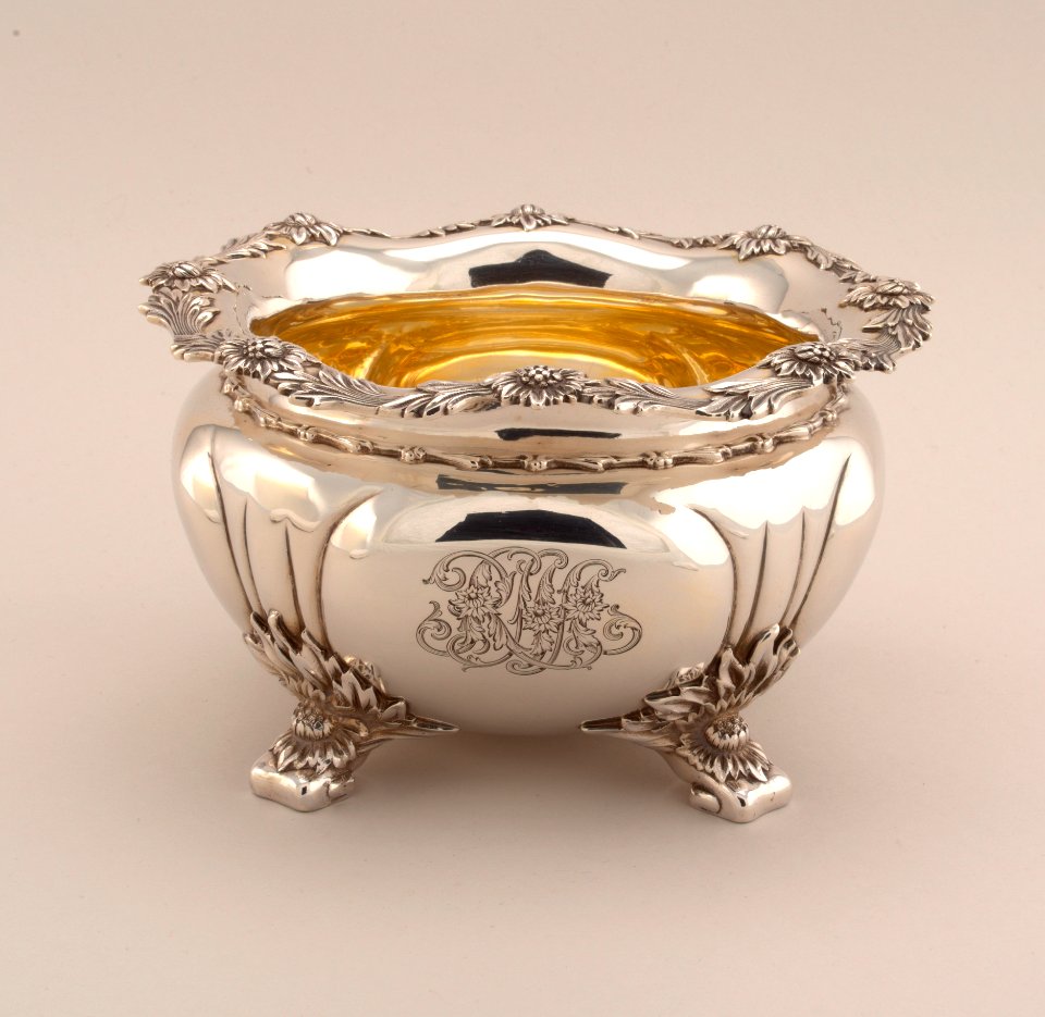 Chrysanthemum Waste Bowl, 1891–1902 (CH 18497407-2)