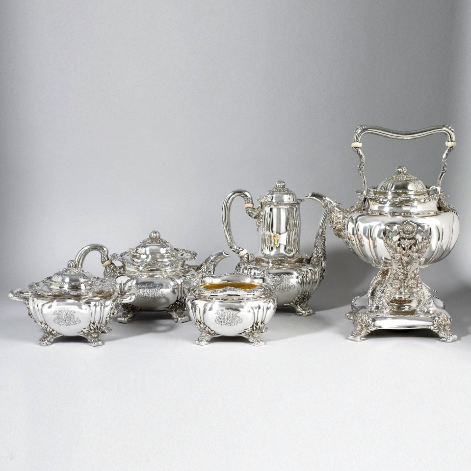 Chrysanthemum Teapot, 1891–1902 (CH 18497399-3)