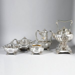 Chrysanthemum Teapot, 1891–1902 (CH 18497399-3)