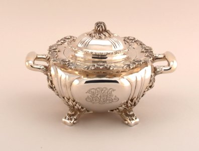 Chrysanthemum Sugar Bowl And Lid, ca. 1893 (CH 18497403-2)