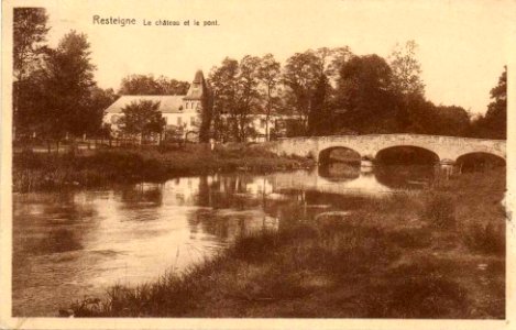 Château de Resteigne pont sur la Lesse 005