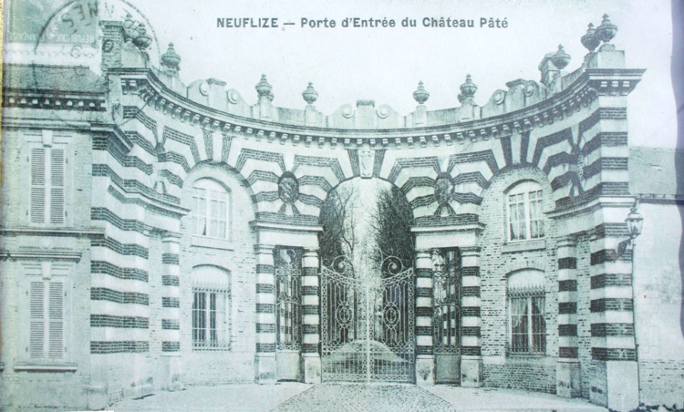 Château Pâté Neuflize porterie