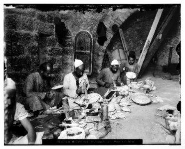 Costumes and characters, etc. Workers in mother-of-pearl LOC matpc.06816