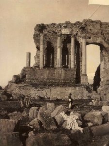Crupi, Giovanni (1849-1925) - n. 0067 - Colonne del Teatro Greco Taormina - ebay