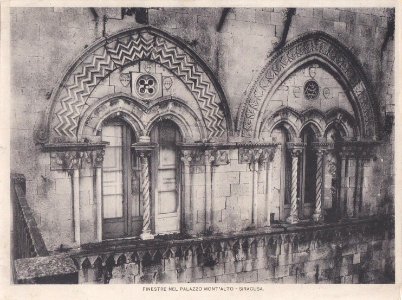 Crupi, Giovanni (1849-1925) - n. 0070 B recto - Siracusa - Finestre nel palazzo Mont'Alto - Delcampe