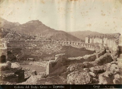 Crupi, Giovanni (1849-1925) - n. 0184 - Galleria del Teatro Greco - Taormina