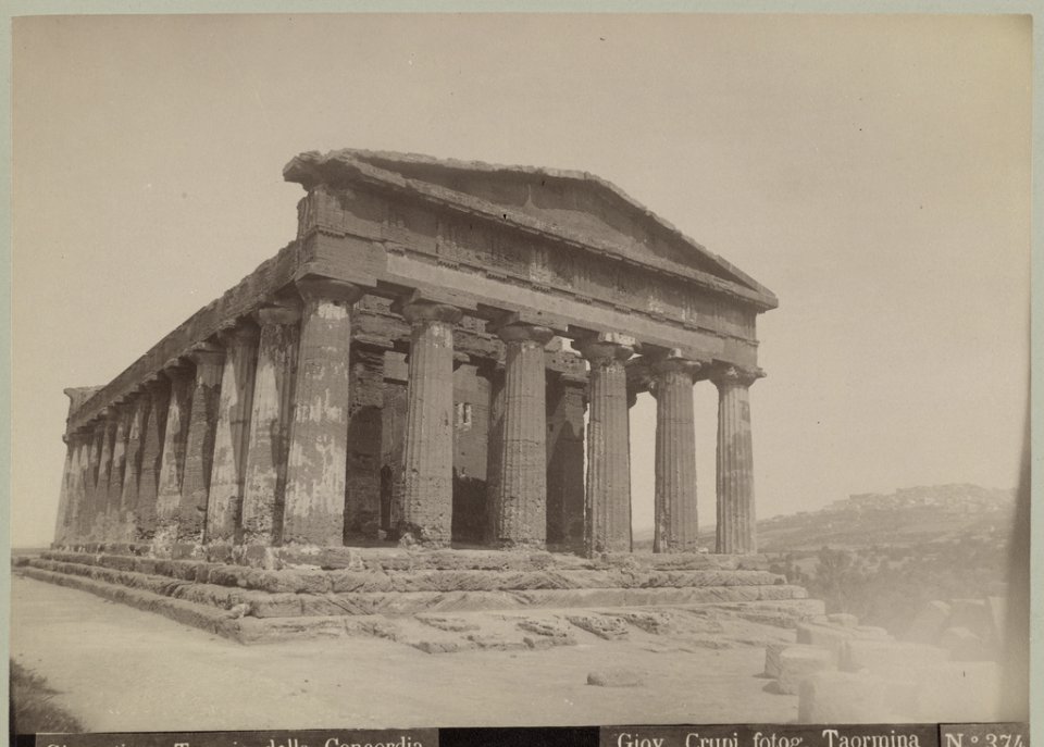 Crupi, Giovanni (1849-1925) - n. 0374 - Girgenti - Tempio della Concordia (Getty Museum)