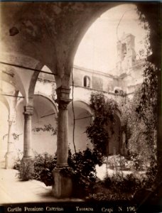 Crupi, Giovanni (1849-1925) - n. 0196 - Cortile Pensione Caterina - Taormina