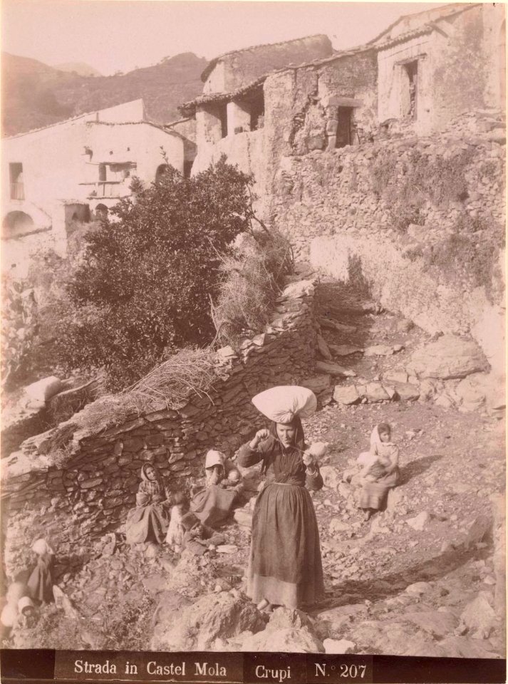 Crupi, Giovanni (1849-1925) - n. 0207 - Strada in Castel Mola - Ackland art museum