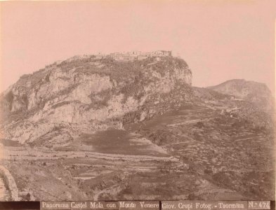 Crupi, Giovanni (1849-1925) - n. 0474 - Panorama Castel Mola con Monte Venere - Ackland art museum
