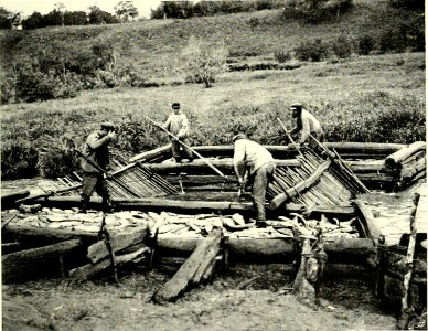 DEMIDOV(1904) p294 REMOVING FISH FROM TRAP AT KLUCHI (14595814830)