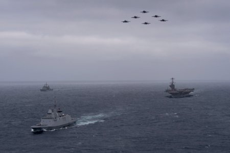 180425-N-EA818-1132 (26863681377)