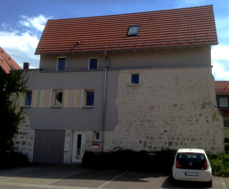 Giengen-stadtmauer-planiestrasse18